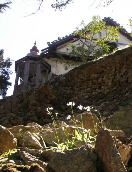 Profiti Illias, Reste von Moussolinis Villa