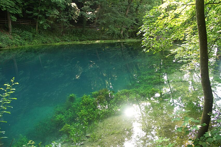 eine der größten Karstquellen - der Blautopf